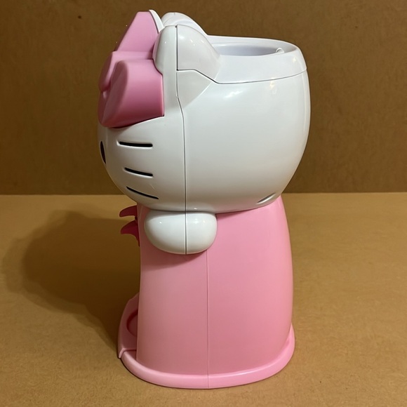 Hello Kitty Water Dispenser - Picture 8 of 11